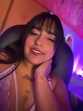 Annie Alicee online show from April 19, 5:47 pm