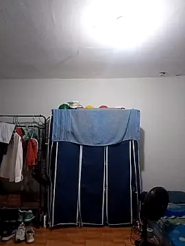 thom 1 online show from April 8, 7:21 am