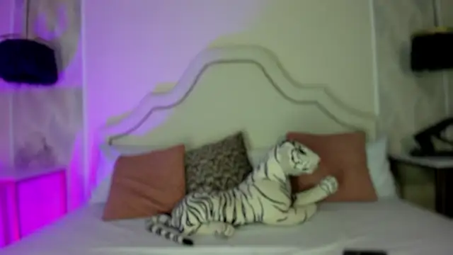 niicole garner online show from March 5, 2:57 pm