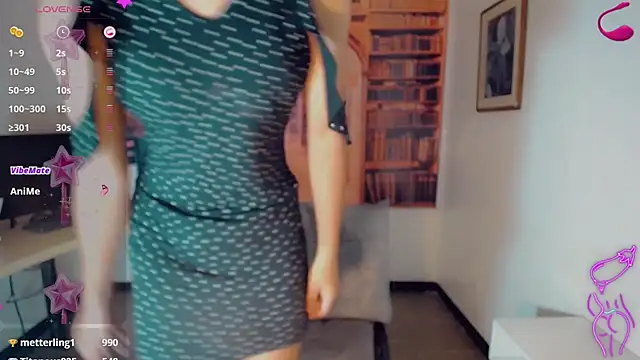 Snapshot of Gata_Salvaje__ chatting on February 12, 3:28 am Gata Salvaje online show from February 12, 3:28 am