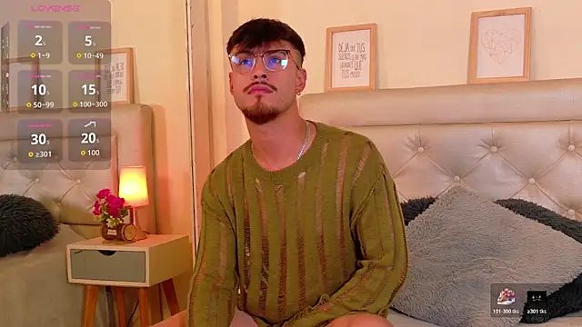 Aiden Gray online show from February 17, 9:12 pm