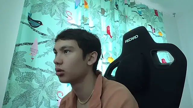 Snapshot of alois1887 chatting on February 16, 11:09 am alois1887 online show from February 16, 11:09 am