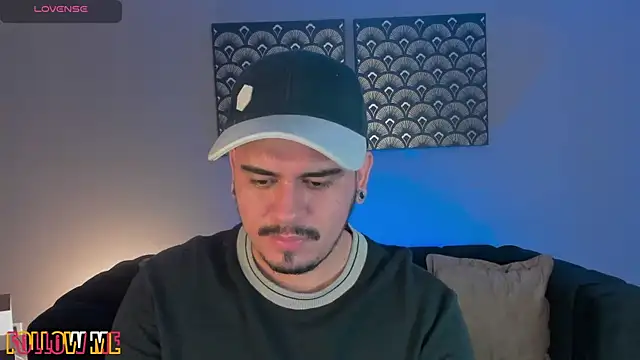 Chriss Hunt online show from February 11, 9:42 am