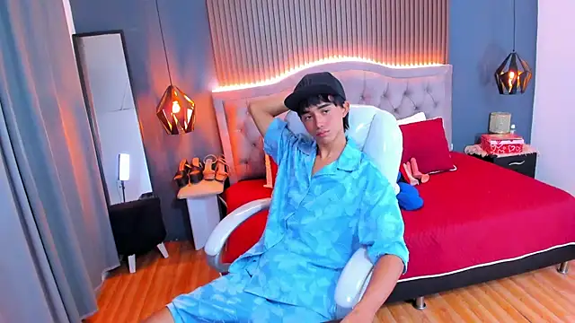 Noa 03 online show from April 16, 1:56 pm