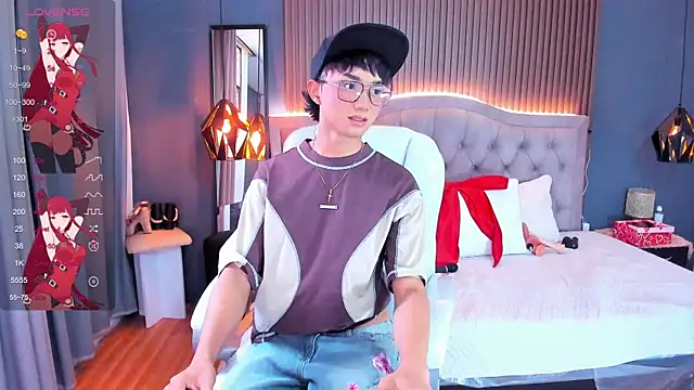 Snapshot of Noa_03 chatting on June 13, 6:17 pm Noa 03 online show from June 13, 6:17 pm