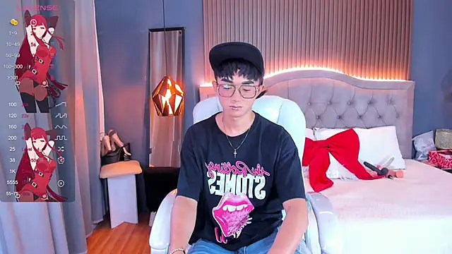 Snapshot of Noa_03 chatting on June 19, 6:14 pm Noa 03 online show from June 19, 6:14 pm