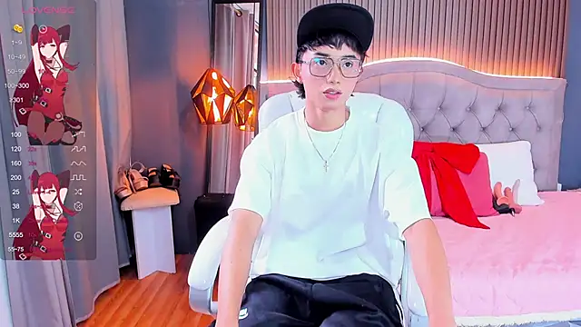 Snapshot of Noa_03 chatting on June 4, 6:23 pm Noa 03 online show from June 4, 6:23 pm
