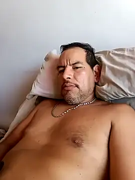 Snapshot of gordorichard chatting on February 8, 6:27 pm gordorichard online show from February 8, 6:27 pm