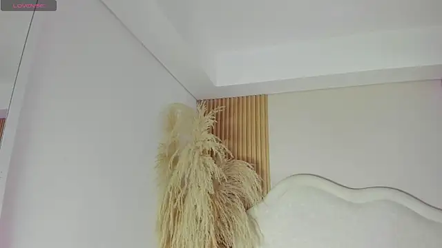 rebeca taylor online show from March 4, 3:14 am