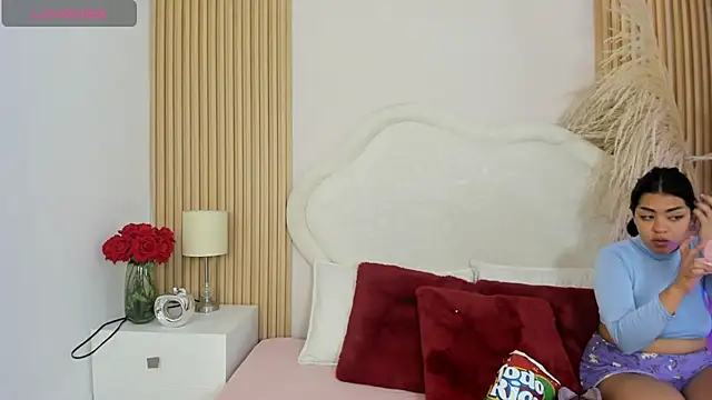 rebeca taylor online show from June 27, 3:23 am
