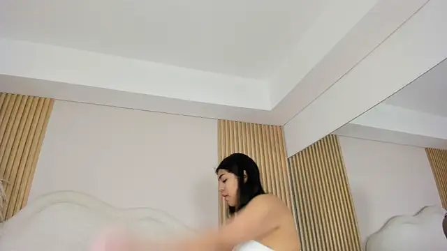 rebeca taylor online show from April 9, 3:08 am