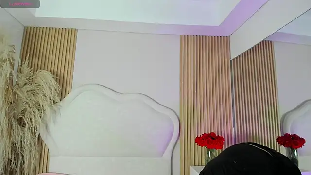 rebeca taylor online show from March 5, 3:36 am