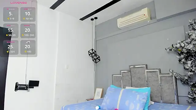 Nalapalmer online show from February 22, 7:15 pm