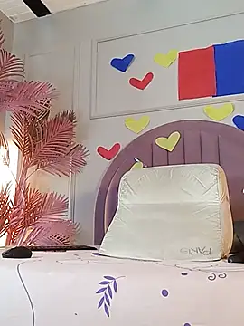 Nalapalmer online show from July 4, 8:24 pm