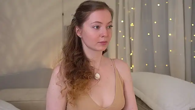 moan elisa online show from March 21, 1:51 am