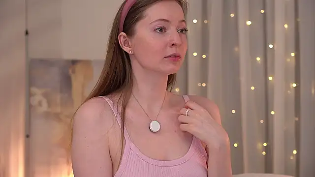 moan elisa online show from March 11, 11:21 pm