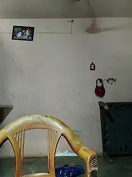 Kitti-Sharma online show from May 29, 7:25 am