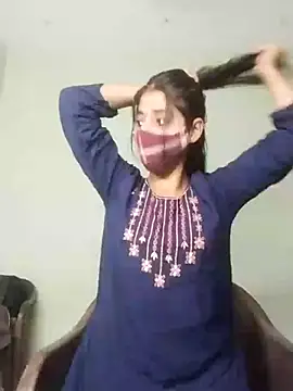 Kitti-Sharma online show from April 4, 11:17 am