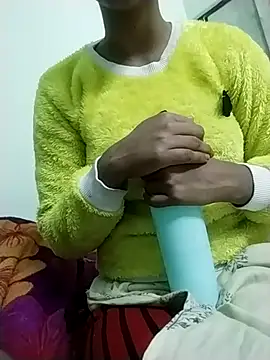 Kitti-Sharma online show from February 11, 4:23 am