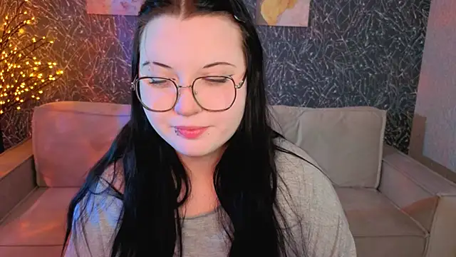 Kira G0ld online show from May 1, 12:59 am