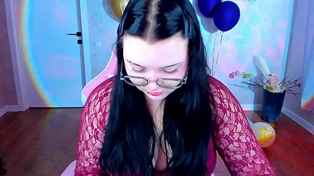 Kira G0ld online show from April 16, 1:06 am