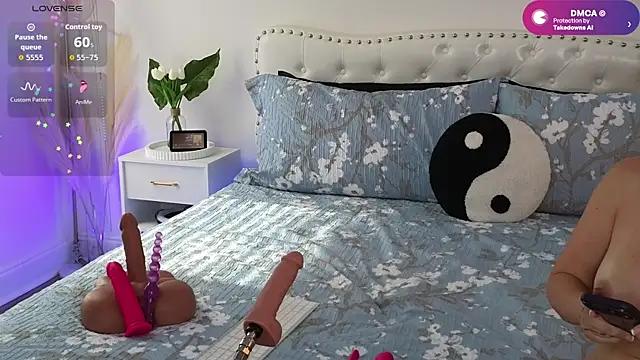 ViolettBaby online show from June 4, 2:11 pm