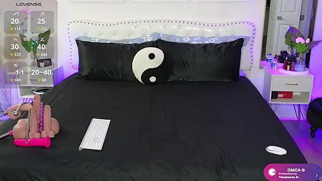 ViolettBaby online show from June 25, 3:50 pm