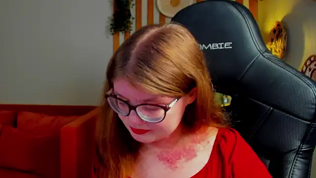 ChloeHalses online show from May 29, 4:02 pm
