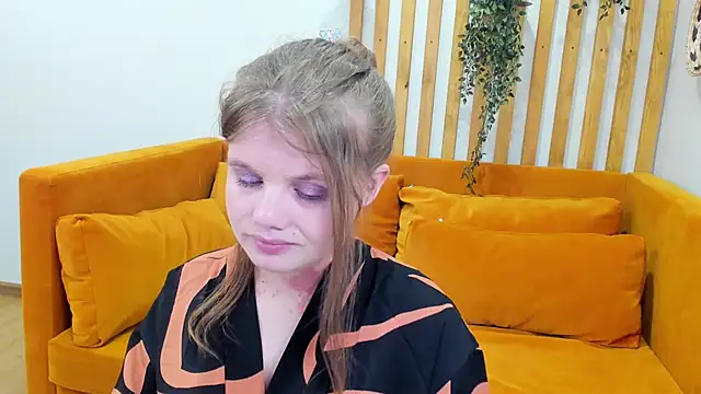 ChloeHalses online show from June 19, 5:08 pm