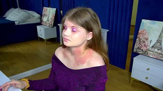 ChloeHalses online show from July 12, 5:03 pm