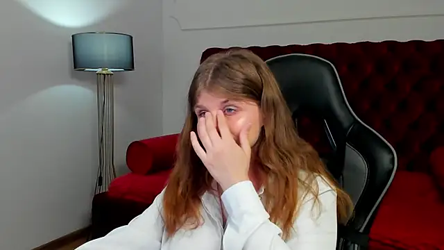ChloeHalses online show from July 9, 5:12 pm