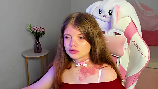 ChloeHalses online show from June 16, 5:13 pm