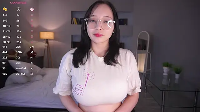 Snapshot of HannaHayles chatting on February 20, 5:26 pm HannaHayles online show from February 20, 5:26 pm