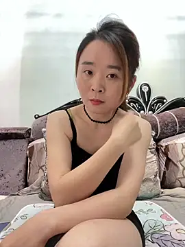 Snapshot of mm47865 chatting on June 4, 5:45 am mm47865 online show from June 4, 5:45 am