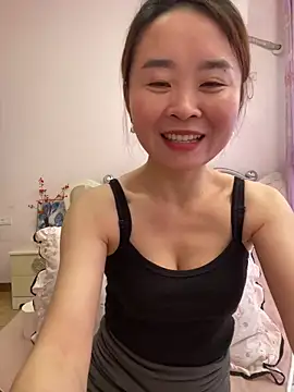 Snapshot of mm47865 chatting on May 12, 6:21 am mm47865 online show from May 12, 6:21 am