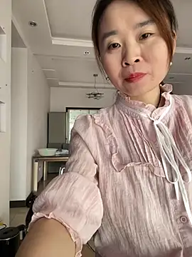 Snapshot of mm47865 chatting on June 10, 2:57 am mm47865 online show from June 10, 2:57 am