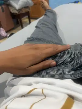 youngsterSA223 online show from April 21, 10:16 pm