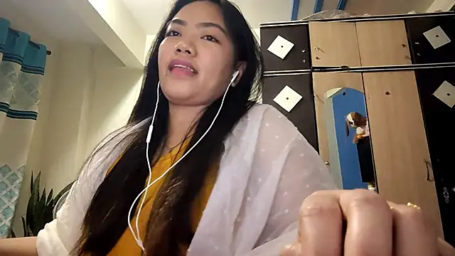 Snapshot of AntoninaDamewood chatting on February 13, 1:11 pm AntoninaDamewood online show from February 13, 1:11 pm