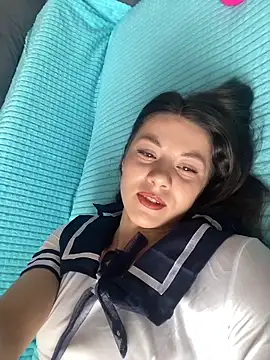 OnlyLeiLa online show from April 13, 5:33 am