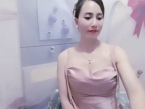 Hello-Kitty001 online show from March 26, 1:53 pm