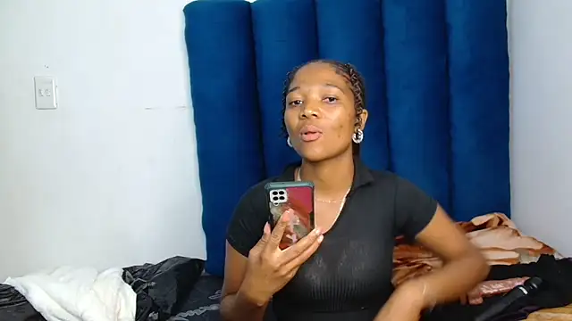 ForeverSexy  online show from April 5, 5:41 pm