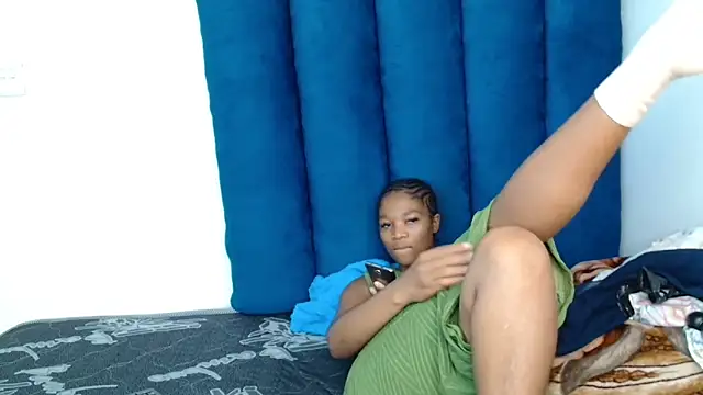 ForeverSexy  online show from March 10, 2:10 pm