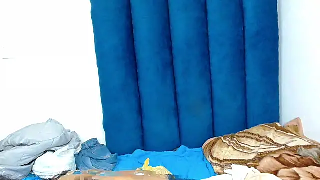 ForeverSexy  online show from March 31, 9:00 am