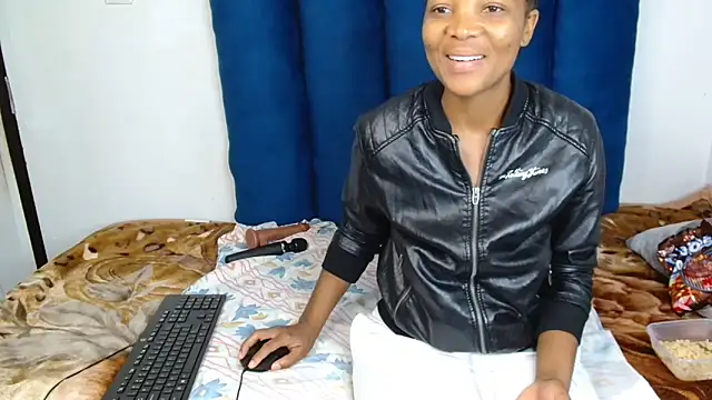 ForeverSexy  online show from February 23, 7:09 am