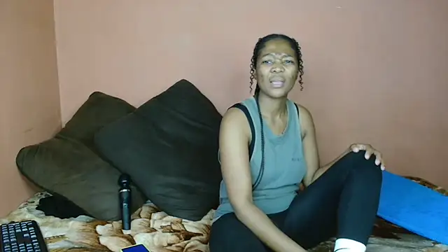 ForeverSexy  online show from April 20, 11:35 am