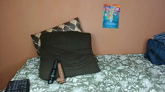 Snapshot of ForeverSexy_ chatting on June 25, 7:08 pm ForeverSexy online show from June 25, 7:08 pm