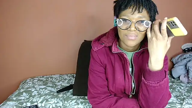 Snapshot of ForeverSexy_ chatting on June 21, 2:56 pm ForeverSexy online show from June 21, 2:56 pm