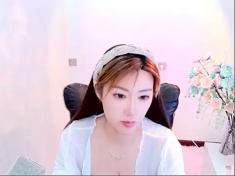 zhuzhu-66 online show from June 2, 5:40 am