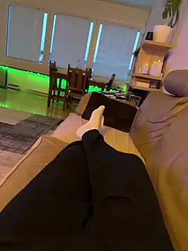 hungryMaya online show from February 13, 6:35 am