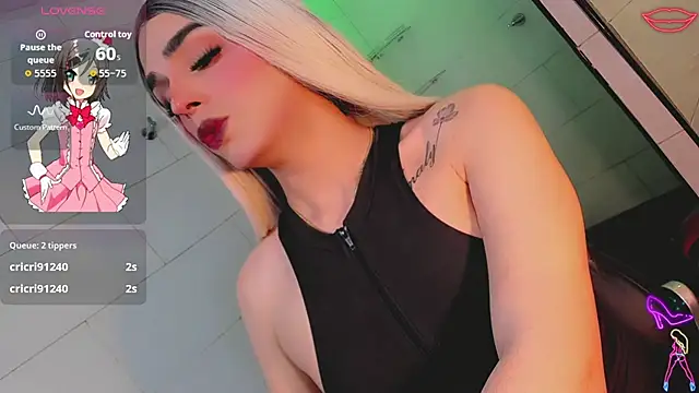 Snapshot of Maddye_Fox chatting on July 8, 3:19 am Maddye Fox online show from July 8, 3:19 am